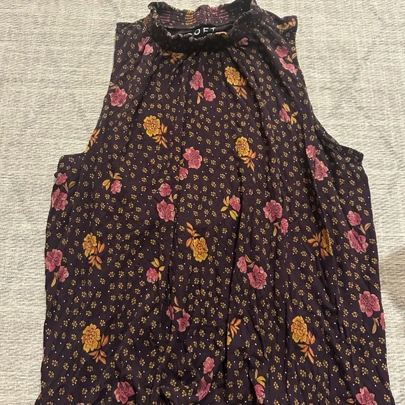 Loft high neckline tank top - Picture 1 of 3